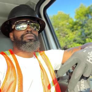 Meet your Posher, Adon